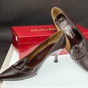 Ferragamo 10 B or 10 M Brown Kidskin Pump w/Box Ships Free!